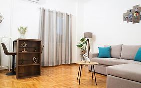 Athens Center Cozy Apartment